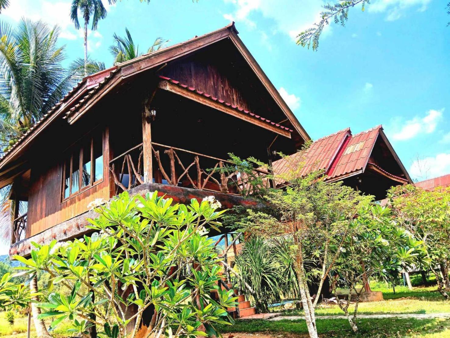 מלון Khao Sok National Park Bamboo House מראה חיצוני תמונה