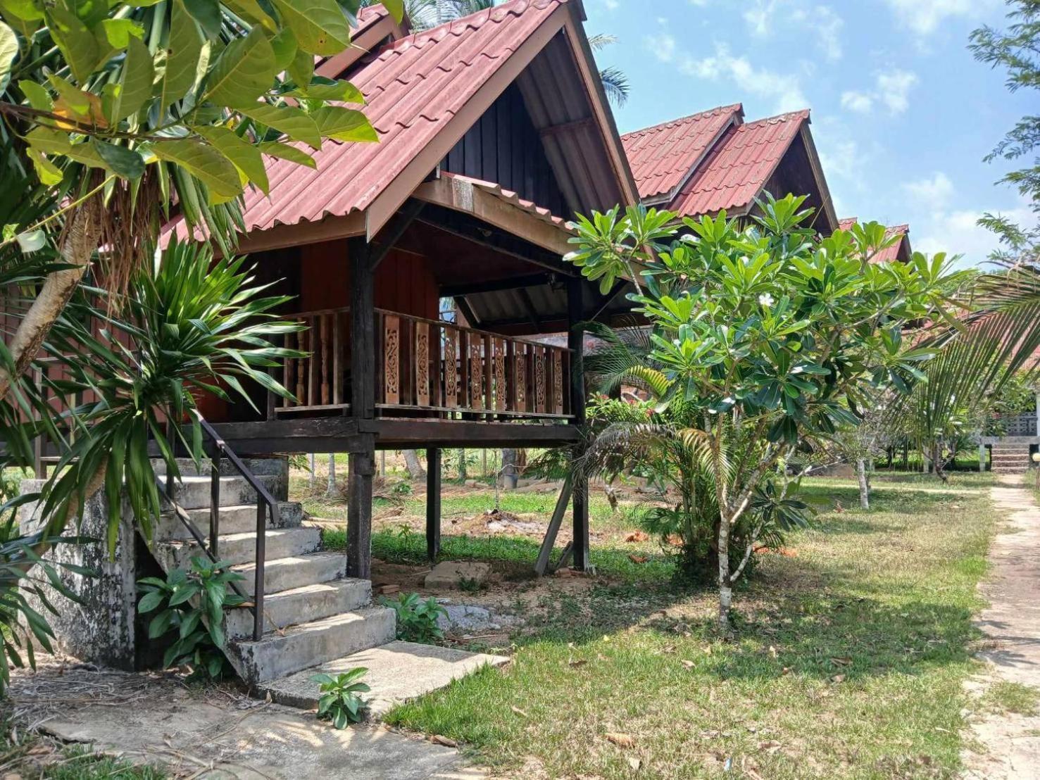 מלון Khao Sok National Park Bamboo House מראה חיצוני תמונה