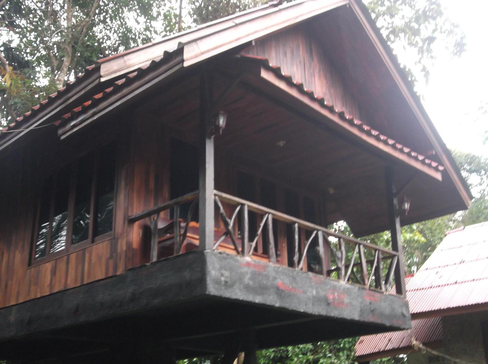 מלון Khao Sok National Park Bamboo House מראה חיצוני תמונה