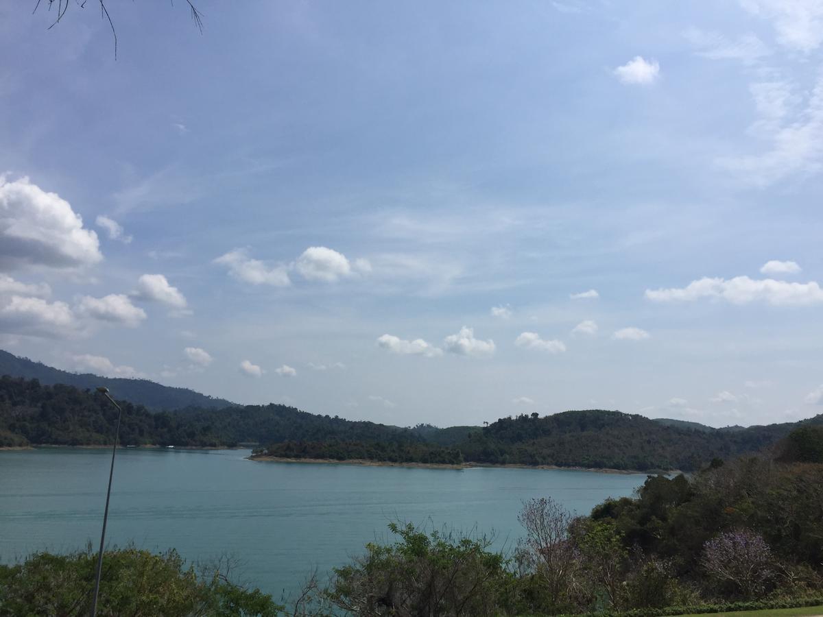 מלון Khao Sok National Park Bamboo House מראה חיצוני תמונה